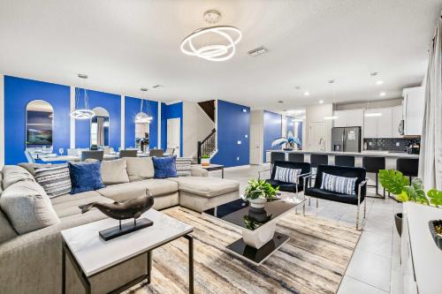 Upstay ChampionsGate 9BR Villa with Pool & Cinema photo 13