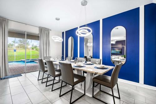 Upstay ChampionsGate 9BR Villa with Pool & Cinema photo 15