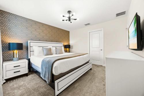 Upstay ChampionsGate 9BR Villa with Pool & Cinema photo 30