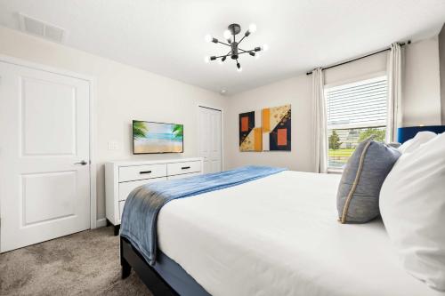 Upstay ChampionsGate 9BR Villa with Pool & Cinema photo 31