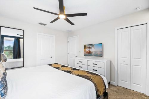 Upstay ChampionsGate 9BR Villa with Pool & Cinema photo 50