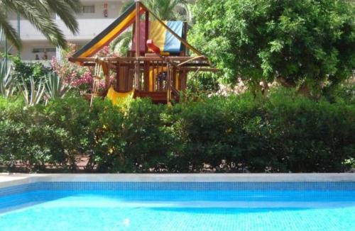 Apartamento con piscina en Benidorm