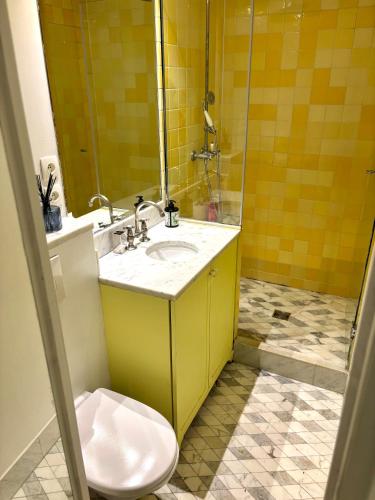 Cozy Stay near LOUVRE & St Germain Près Aldaro