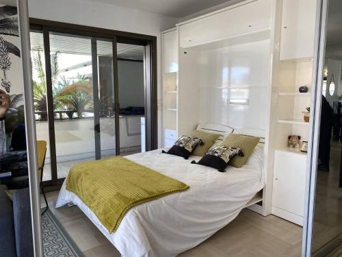 Cannes Croisette - Appartement 3 Pièces Résidence GRAY D'ALBION