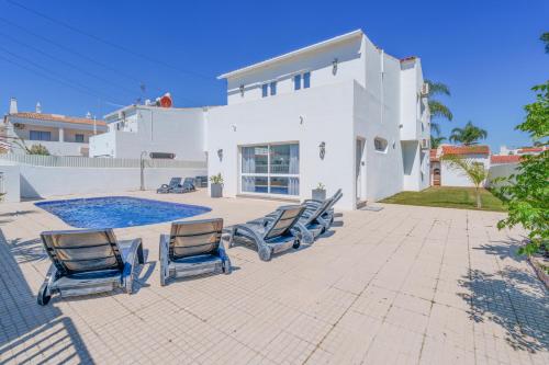 Oura - Large Villa - Private Pool - 5 Bedrooms