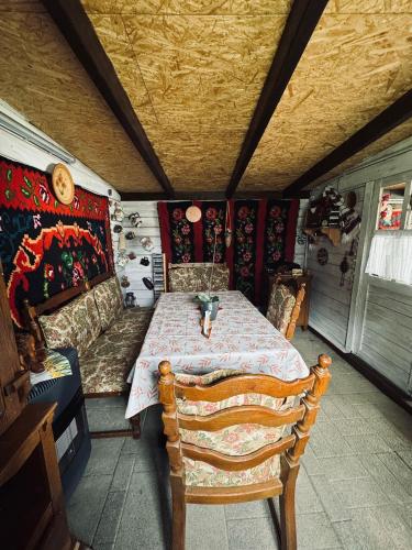 a small room with a table and a couch at Haus-Elena-Wohnung-7C in Bestwig