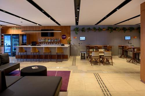 Rio Hotel by Bourbon Campinas — Restaurant/places to eat