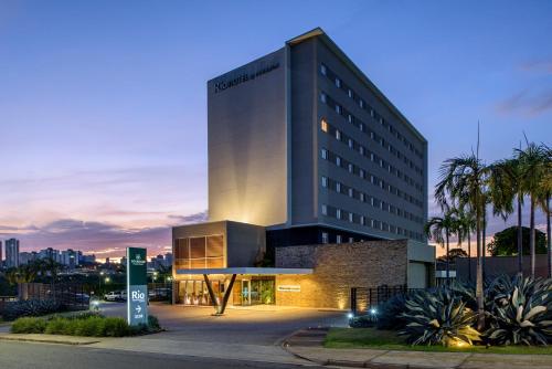 Rio Hotel by Bourbon Campinas — Property building