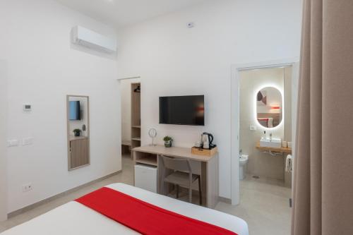 Molly Rooms
