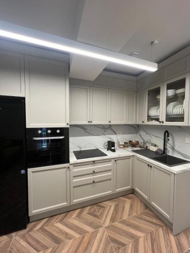Lilibet Smart House 2BR Luxury Apt