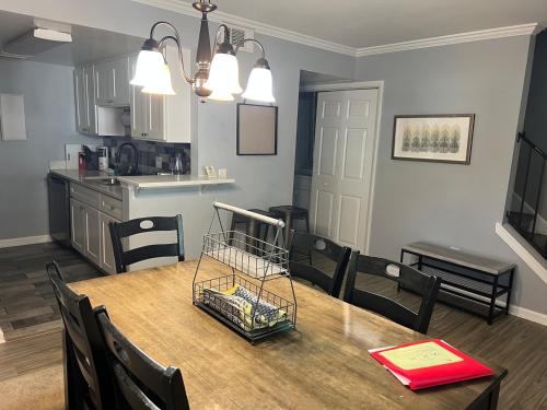 On Island | Pool | Tennis | Pet Friendly | Parking photo 30