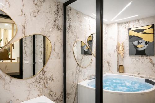 Elysium Design Apartment - Near Vatican by RHR