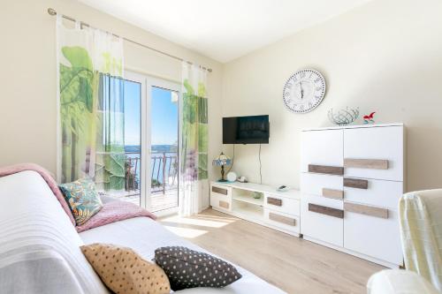 Apartments by the sea Trogir - 25303
