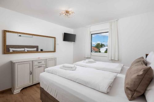 Apartment with A - C in Malinska-Insel Krk 57643