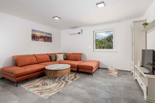 Apartment with A - C in Malinska-Insel Krk 57643