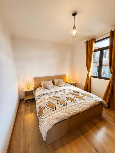 Spacious Boho 3BR House with Parking & Self Check-in