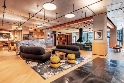 The Shay, a Destination by Hyatt photo 40