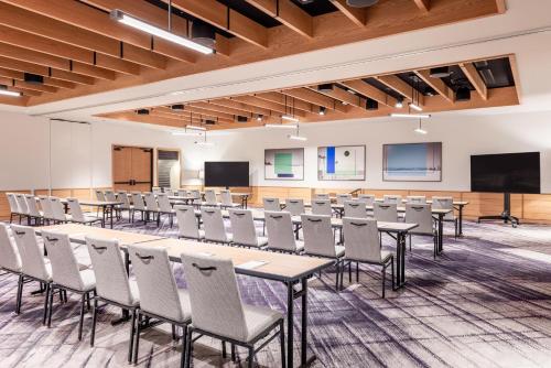 The Shay, a Destination by Hyatt photo 62
