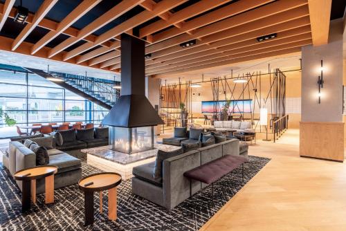 The Shay, a Destination by Hyatt photo 64