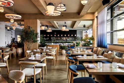 The Shay, a Destination by Hyatt photo 86