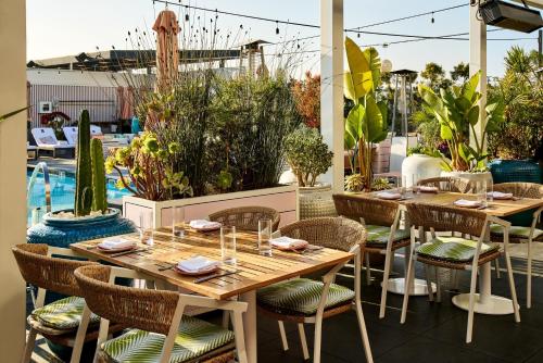 The Shay, a Destination by Hyatt photo 93