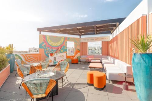 The Shay, a Destination by Hyatt photo 99