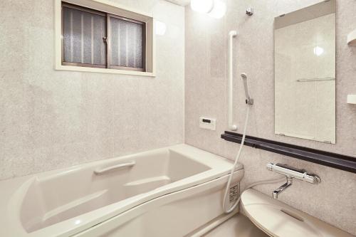 100 sqm Private House 3 Bedrooms Kids Space Sleeps 9 Quiet Area High Speed Wifi