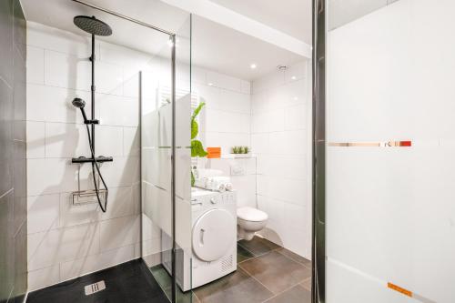 CANAL HOUSE Come Together in Paris
