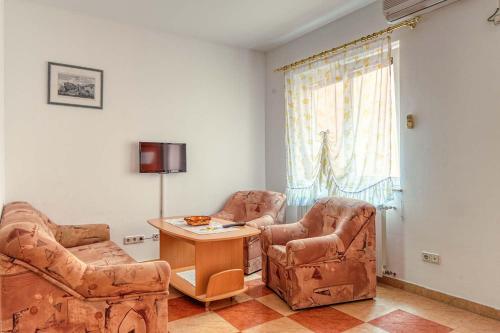 Holiday apartment Vesna 4 with terrace