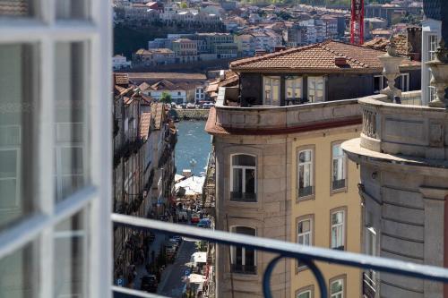 São Domingos Apartment by LovelyStay