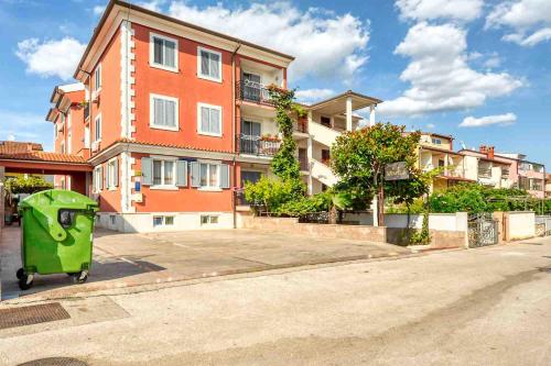 Holiday apartment Vesna 4 with terrace