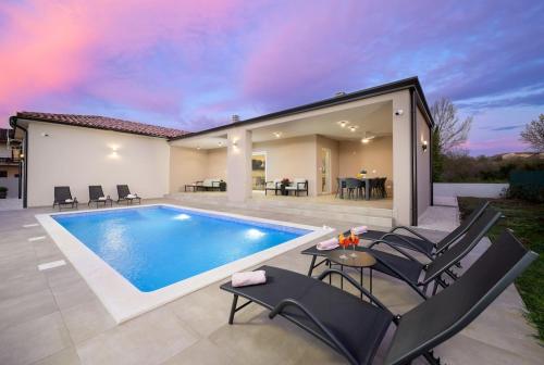 Villa Fraka by IstriaLux