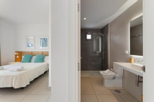 Villa Los Altos Naira 3A by Escape Home