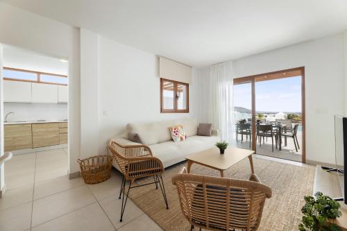 Villa Los Altos Naira 3A by Escape Home