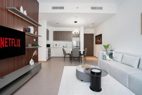 Ahlan HH - Chic 1BR in Park Heights, Dubai Hills