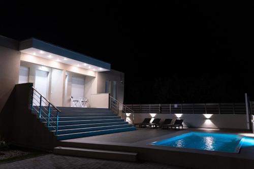 MARRONI RETREAT - Pool - Spa - Gym