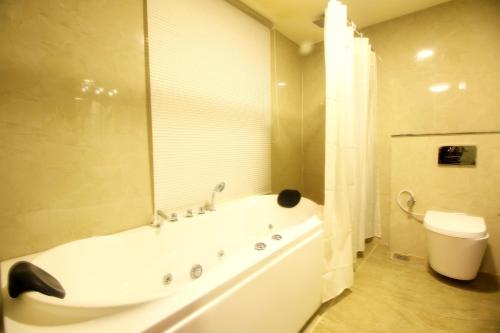 Ένα μπάνιο στο Hotel Mittal Paradise