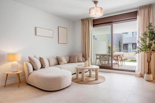 Sea Breeze Deluxe Apartment