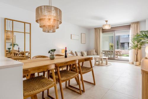 Sea Breeze Deluxe Apartment