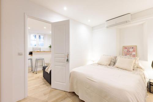 Proche Palais des Festivals, Bel Appartement by Halldis