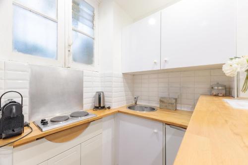 Proche Palais des Festivals, Bel Appartement by Halldis