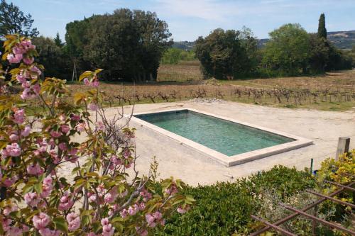 Piscina a Le Grand Barsan o a prop