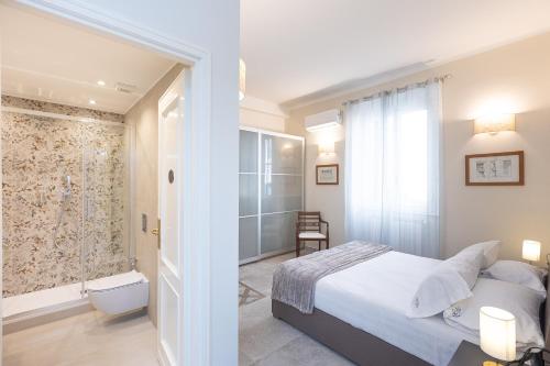 Alberico II Apartment by Rental in Rome