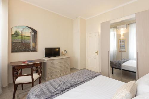 Alberico II Apartment by Rental in Rome