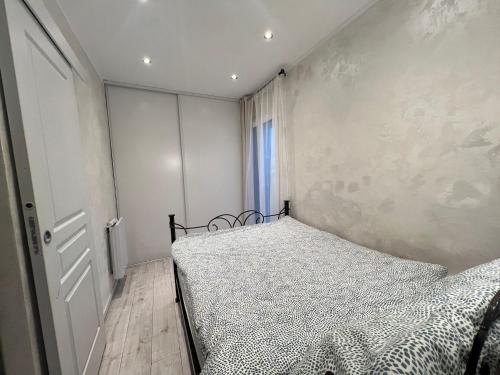 LE SUQUET, OLD TOWN, CANNES CENTER, 2 rooms appt, public parking
