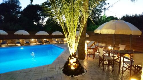 Πισίνα στο ή κοντά στο Anastazia Luxury Suites & Spa