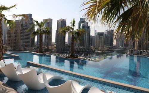 Cozy Fully Equipped 1BR Apartment at Dubai Marina