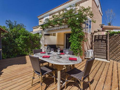 Maison climatisée avec jardin, terrasse et piscine, proche des campings - Marseillan - FR-1-326-693