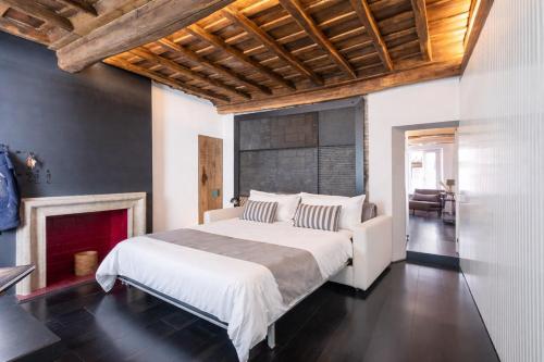 Elegant Terrace Apartment Piazza Navona