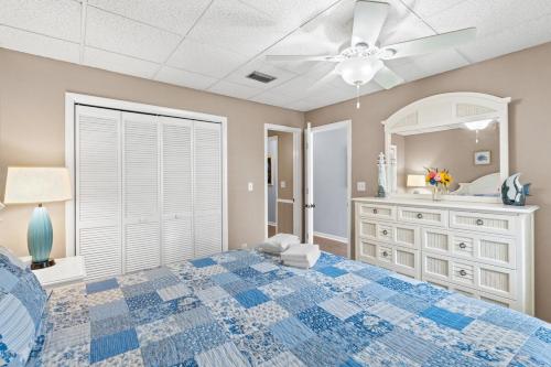 Gulf-Front Surf Club Condo 2BR, Spacious Balcony, Peaceful East End Beach Access photo 28
